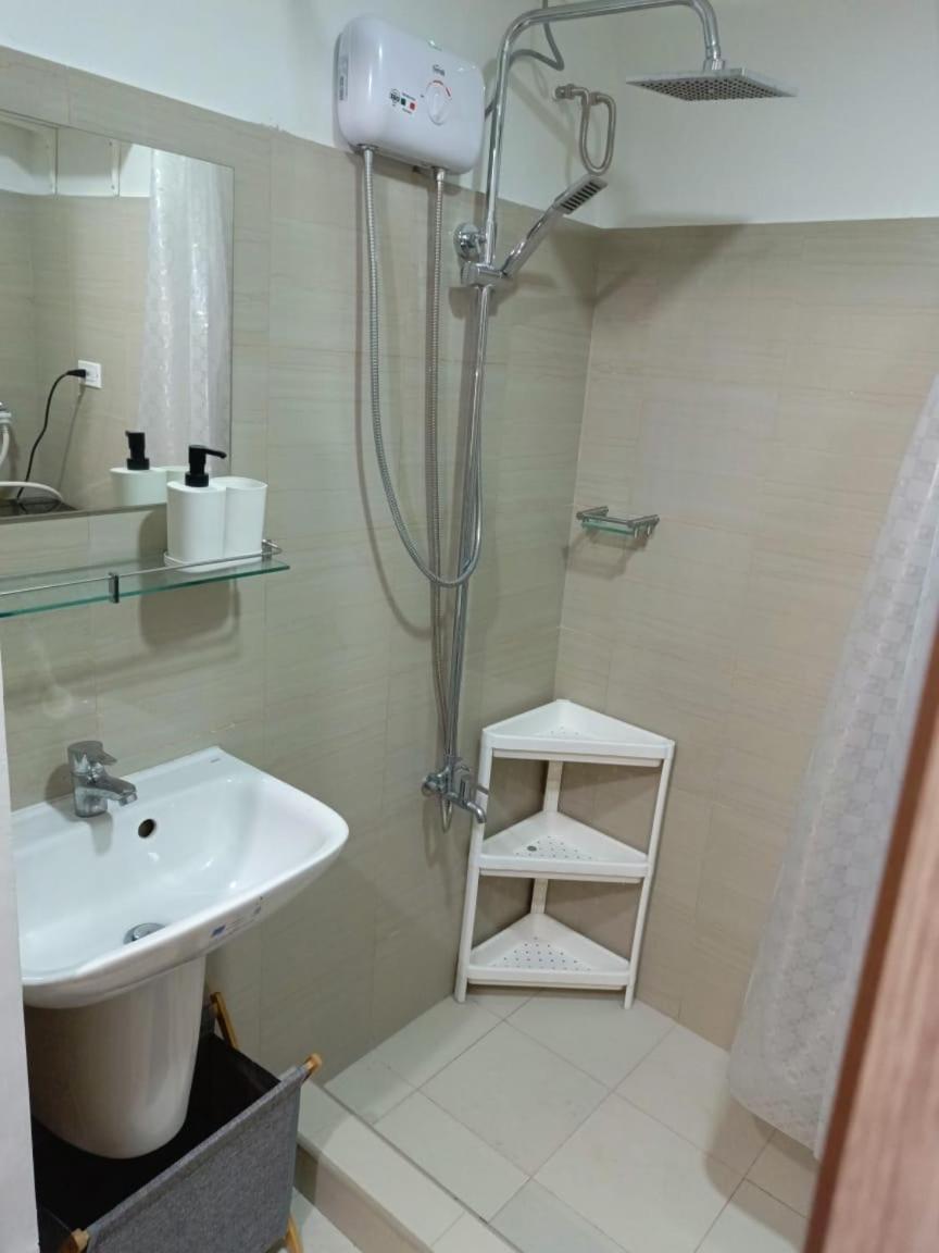 Shore 2 Residences High Speed Internet Walking Distance To Moa And Ikea Manila Exteriér fotografie