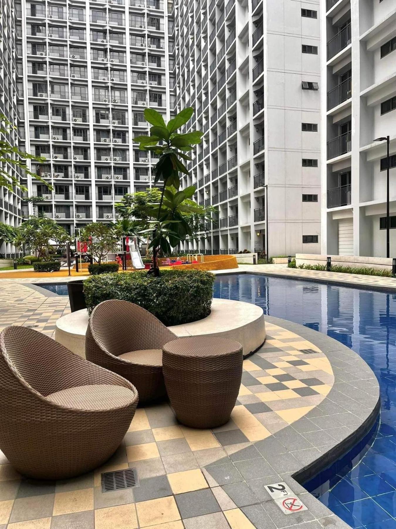 Shore 2 Residences High Speed Internet Walking Distance To Moa And Ikea Manila Exteriér fotografie